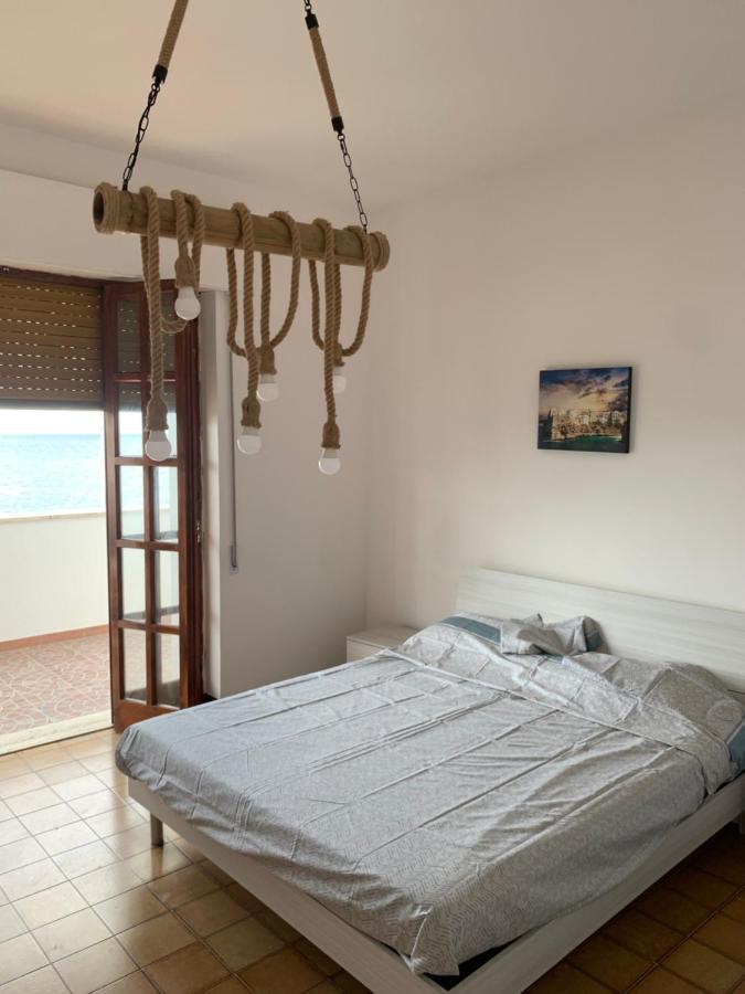 Nontiscordardime Apt Torre A Mare Exterior foto